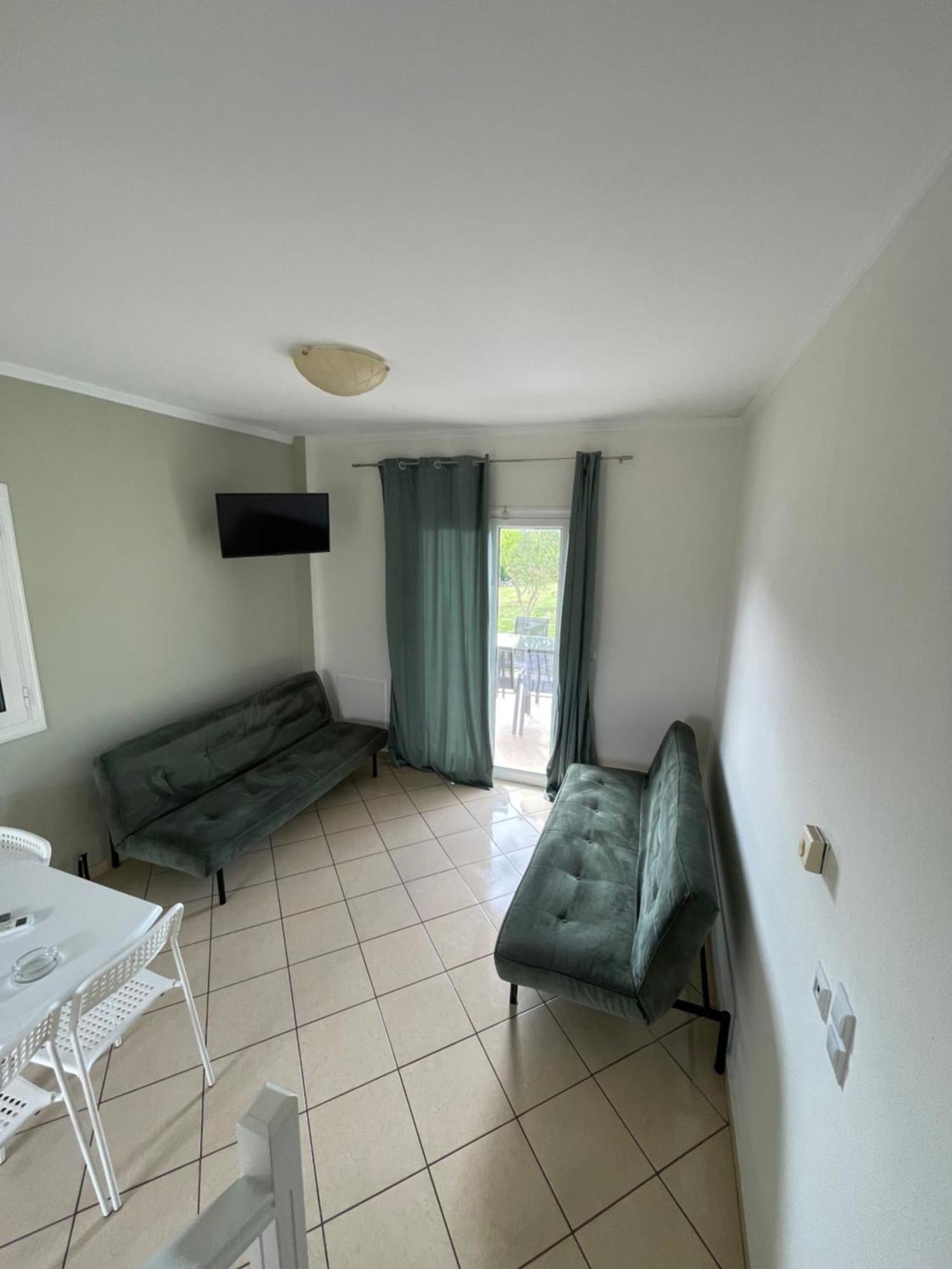 Mythos Apts Rentit Agios Stefanos Avliotes  Exteriör bild
