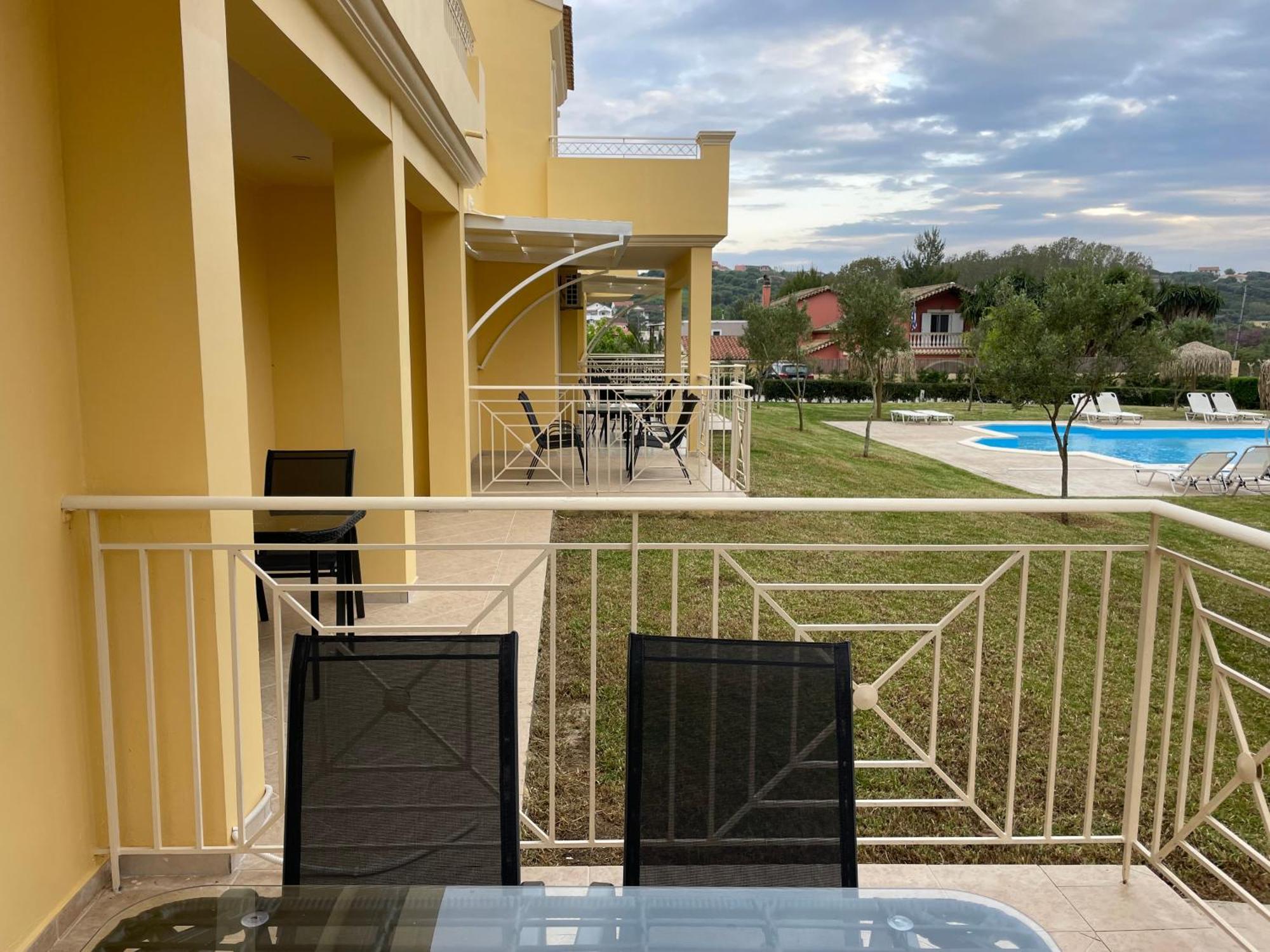 Mythos Apts Rentit Agios Stefanos Avliotes  Exteriör bild