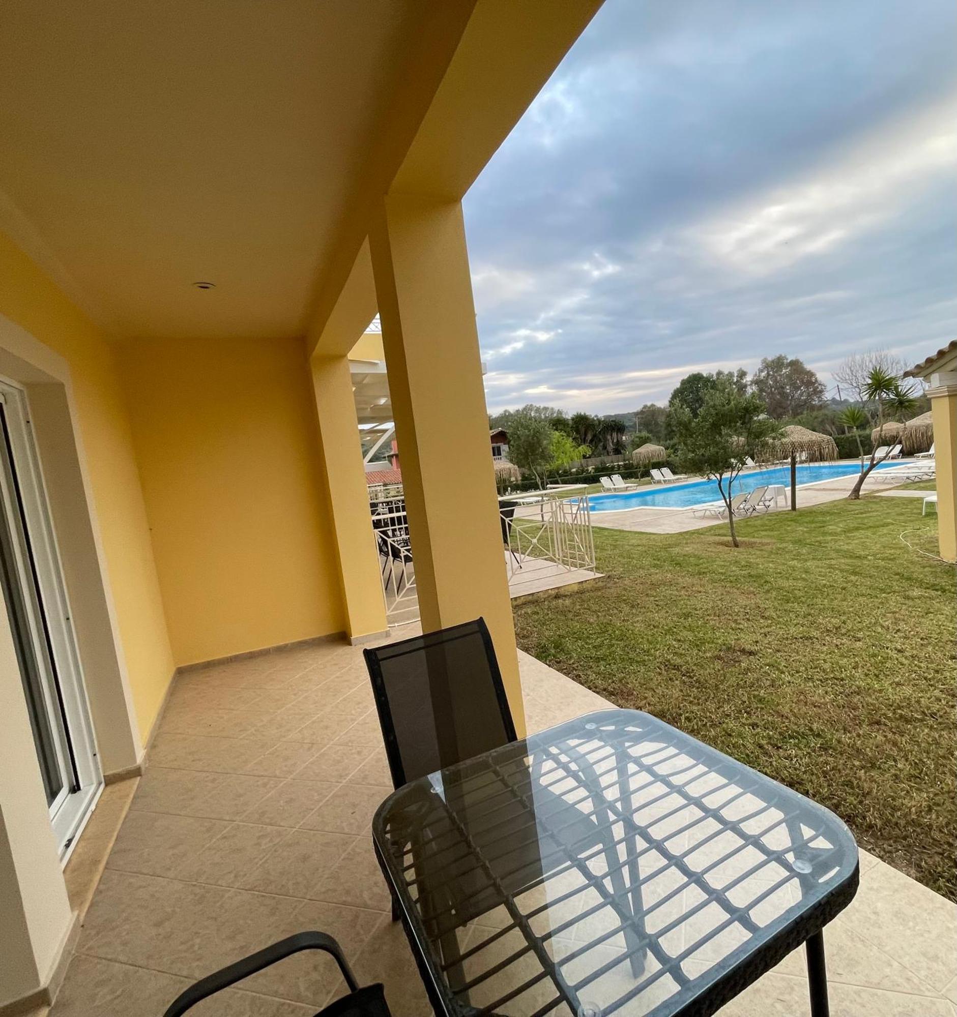 Mythos Apts Rentit Agios Stefanos Avliotes  Exteriör bild